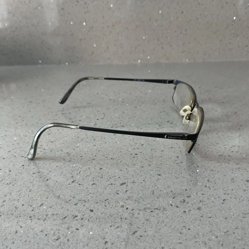 Claiborne this frames